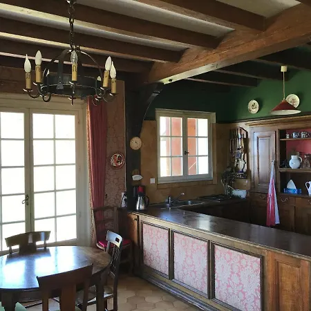Holiday home Grande Maison Familiale Dans Le Massif Des Bauges